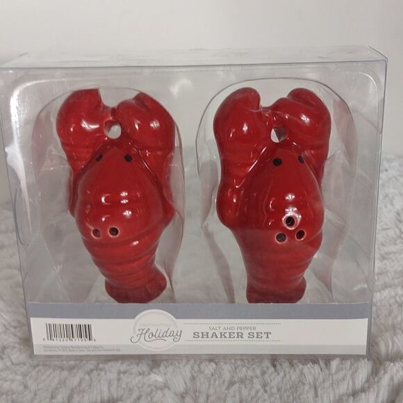 Holiday Lobster Salt & Pepper Shakers - Picture 4 of 4